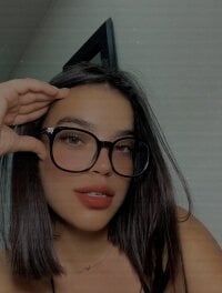 JuanitaMore01's webcam live show