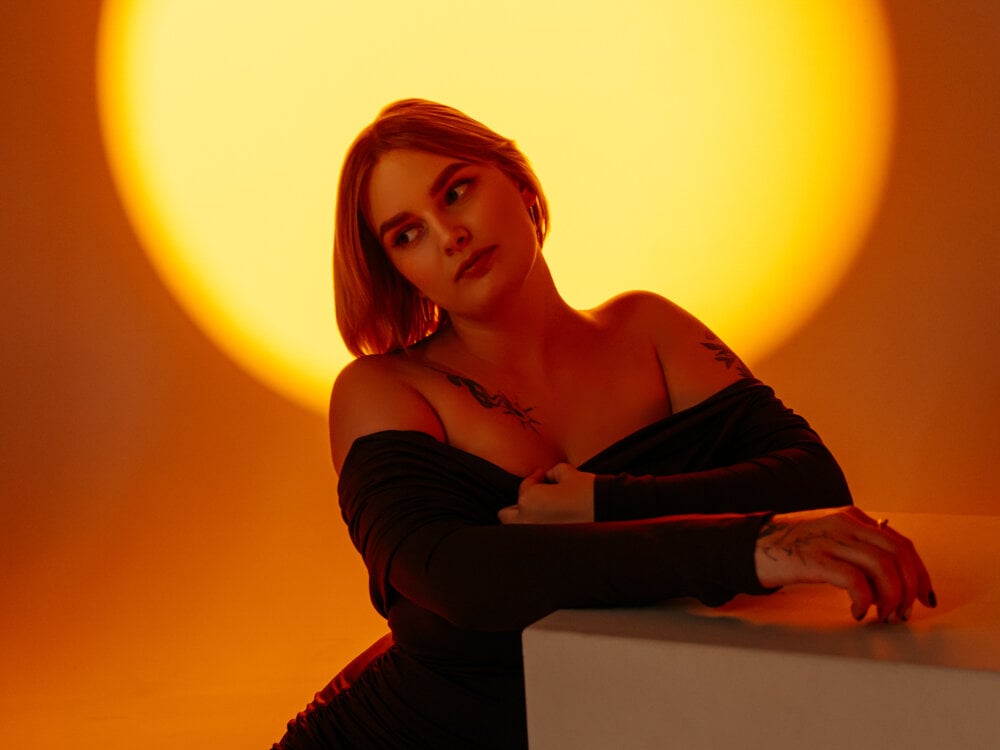 DianeMills Adlı Modelin Çevrimdışı XXX Sohbeti