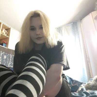 invisis 🚭 adult cam chat