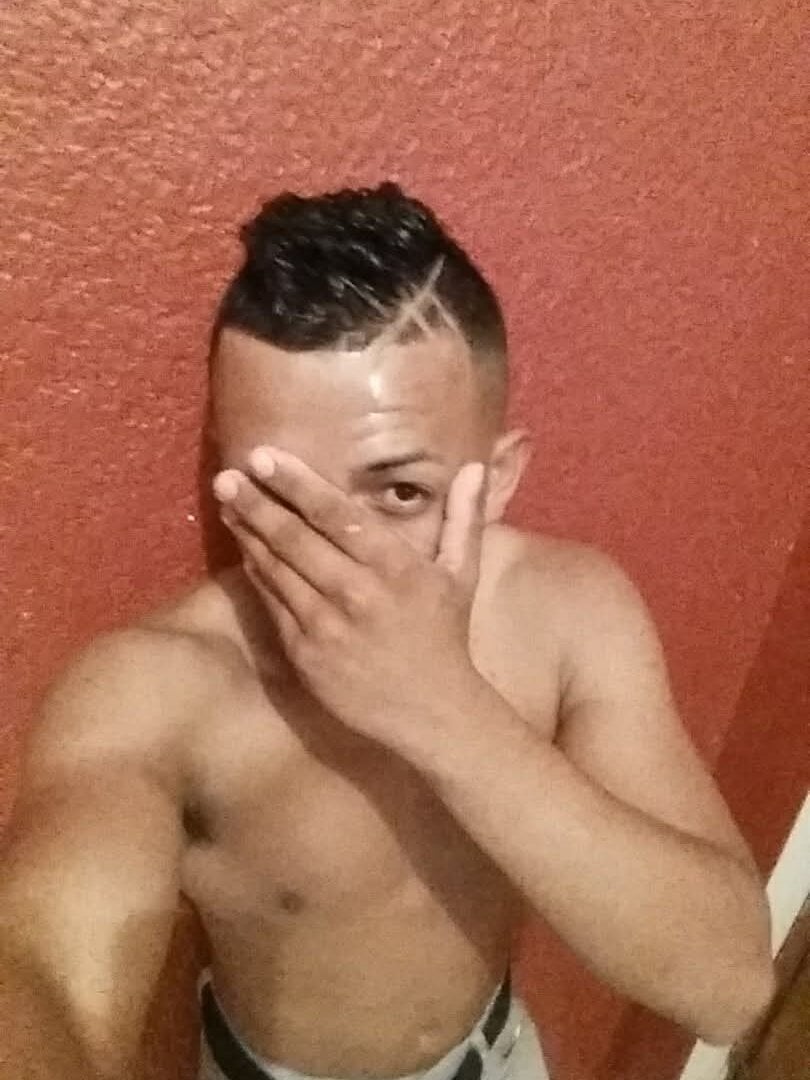 DylandlopezのオフラインXXXチャット