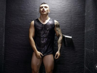 alejoowens from stripchat