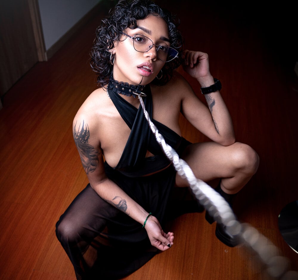 slutty_venus from stripchat