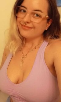 willow_love's Offline Chat Room