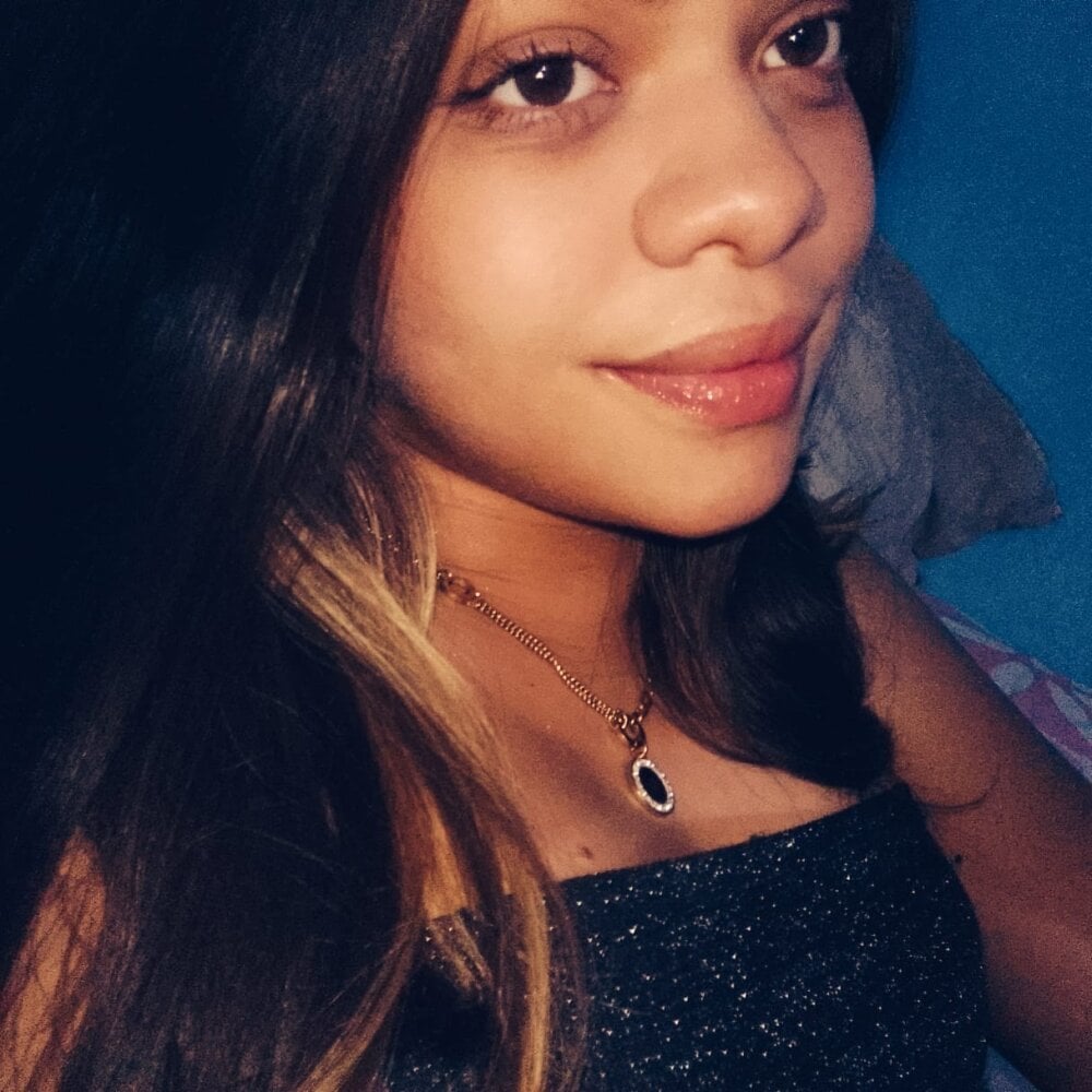 zoe_axell from stripchat