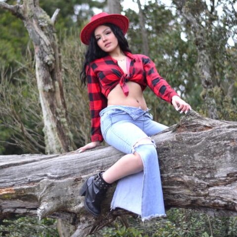 Saritaa_Gomez бесплатное вебкам шоу и XXX чат | xHamsterLive