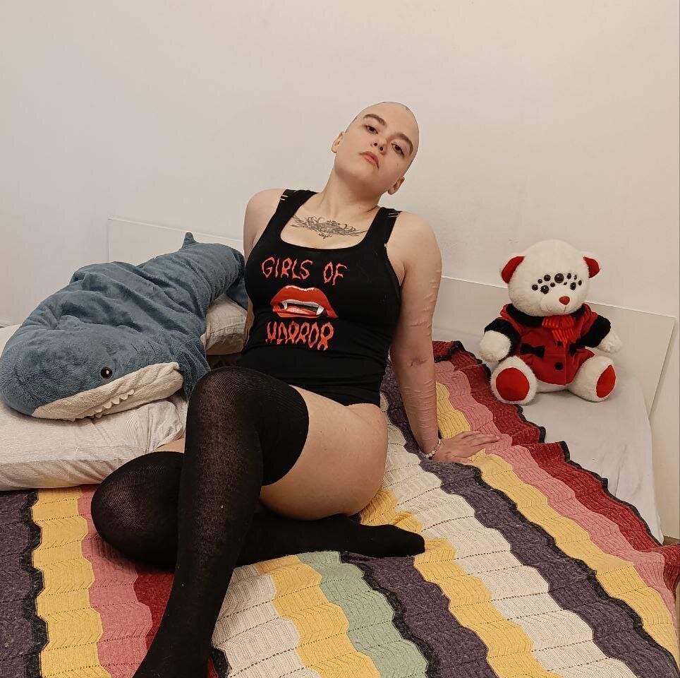 glamcambabes.com enigmastella livesex profile in bisexual cams