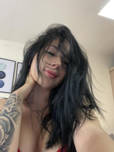 nahia1_ from stripchat