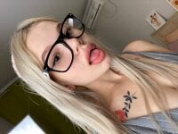barbie_signature's Offline Chat Room