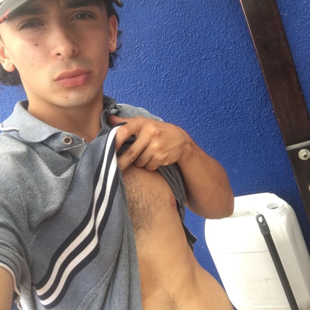 Maximo_Skinny profile