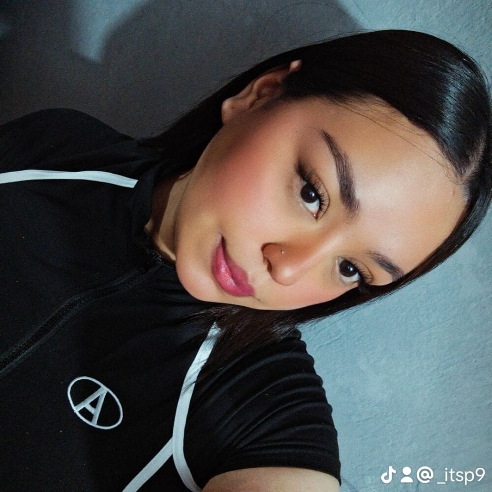 annytovar from stripchat
