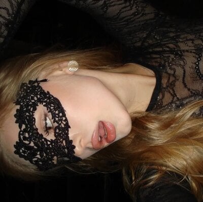 nikasuper on StripChat