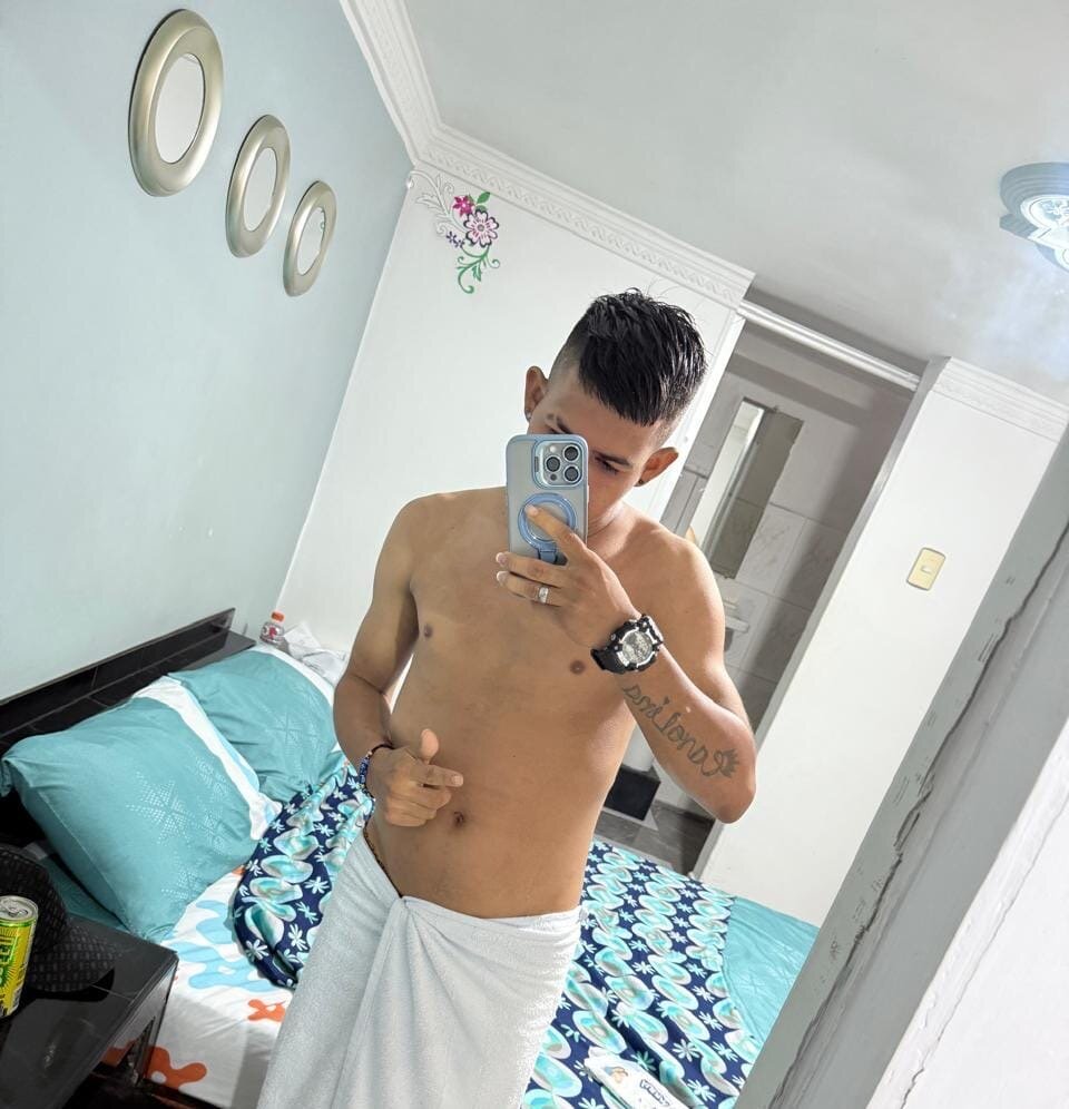 XXX Porn Photo of Nude Wally_uwu 1