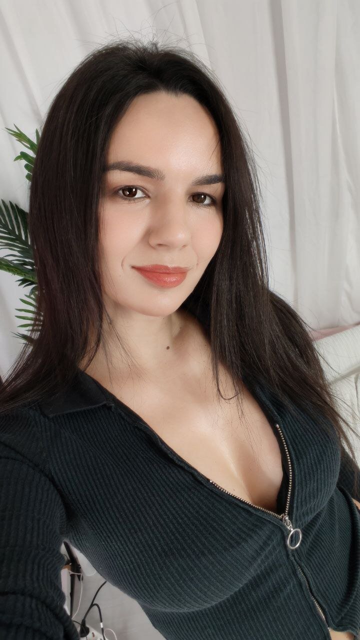 XXX Porn Photo of Nude AdelleVixen 3