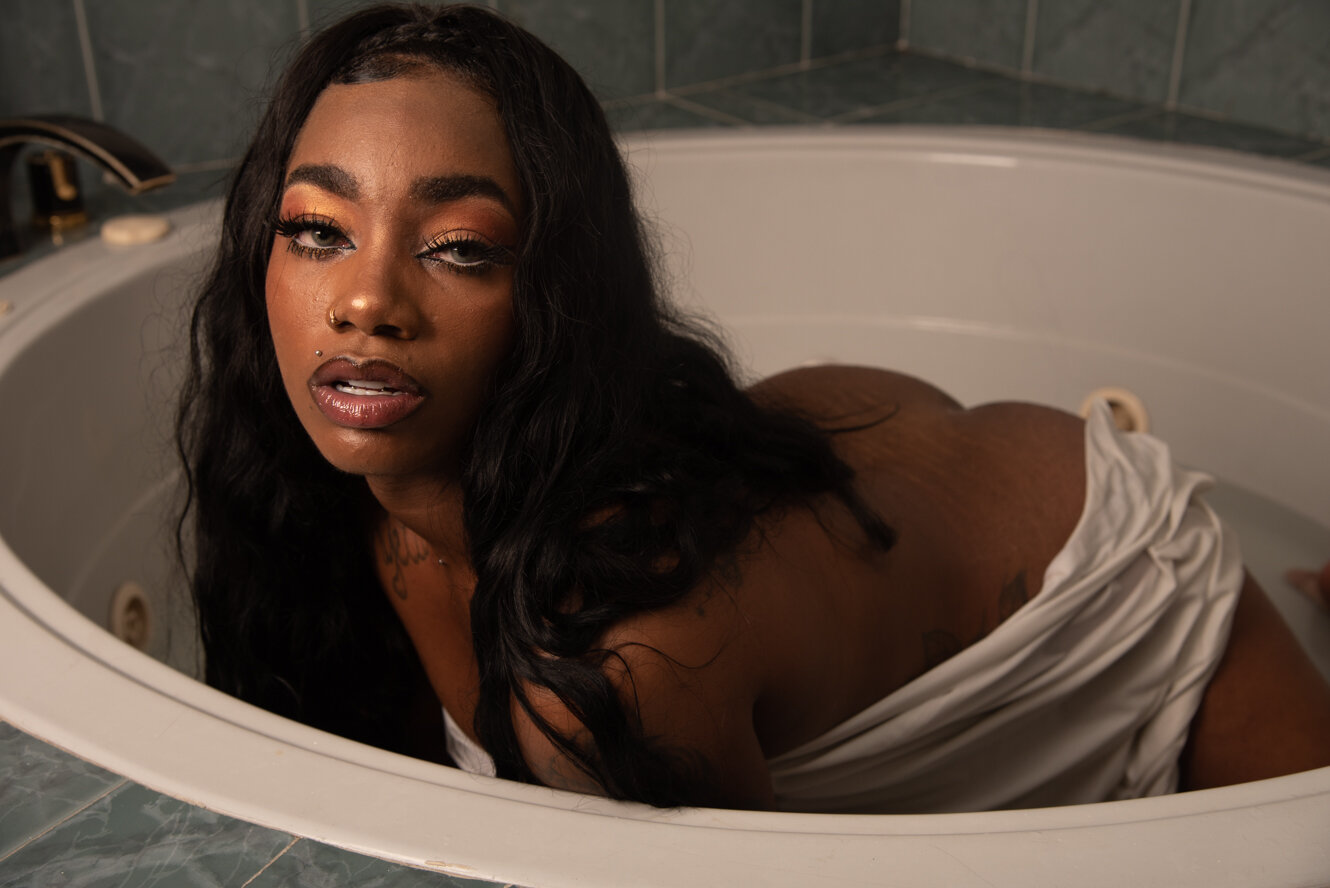 XXX Porn Photo of Nude emely_brandon 8