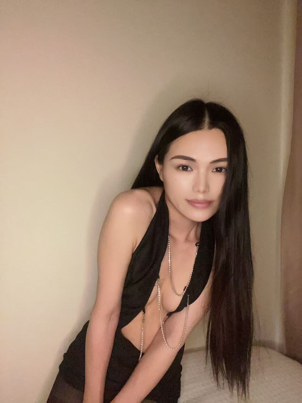 XXX Porn Photo of Nude tongtongbaby 4