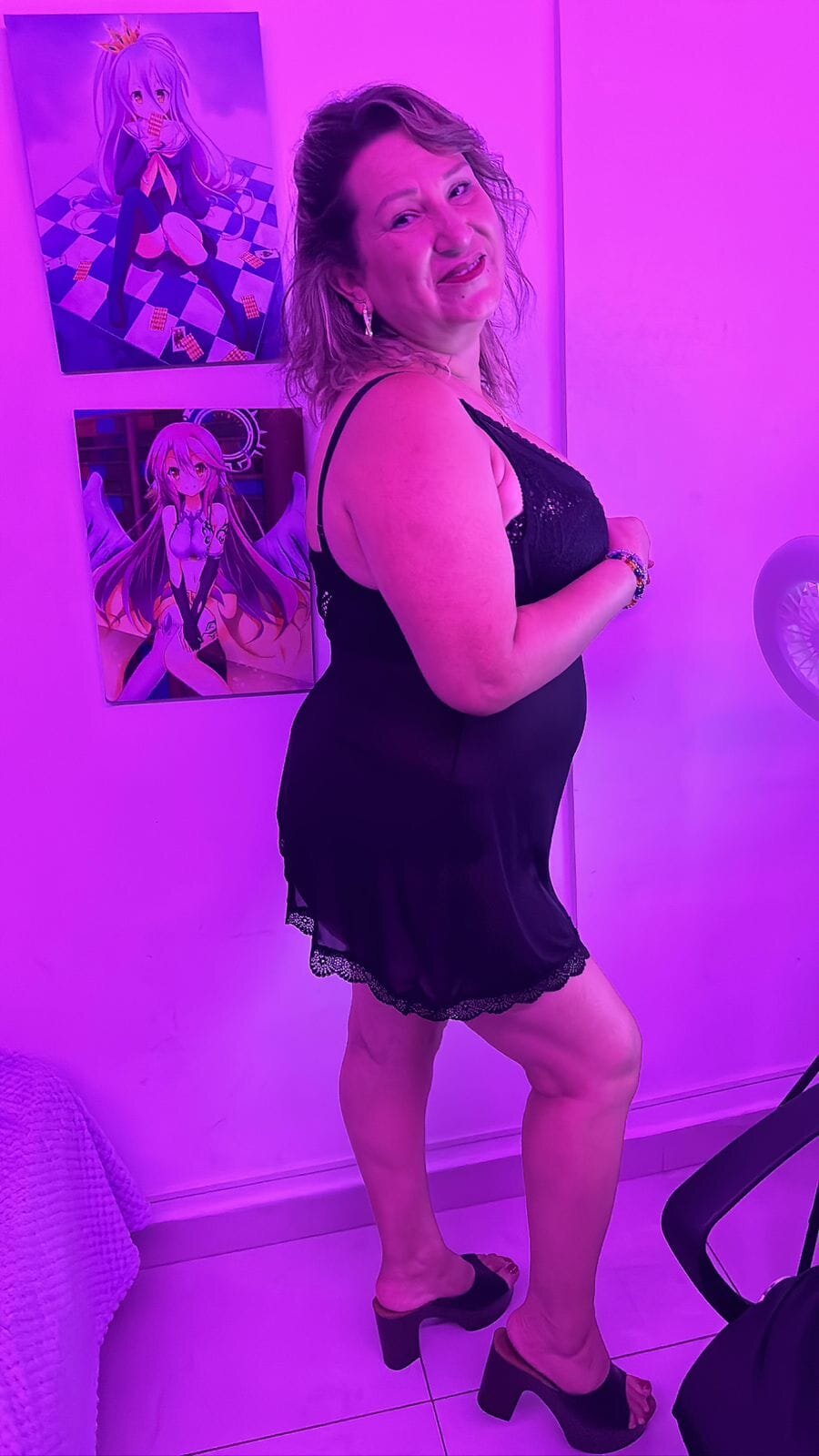 XXX Porn Photo of Nude karenmilf_4 2