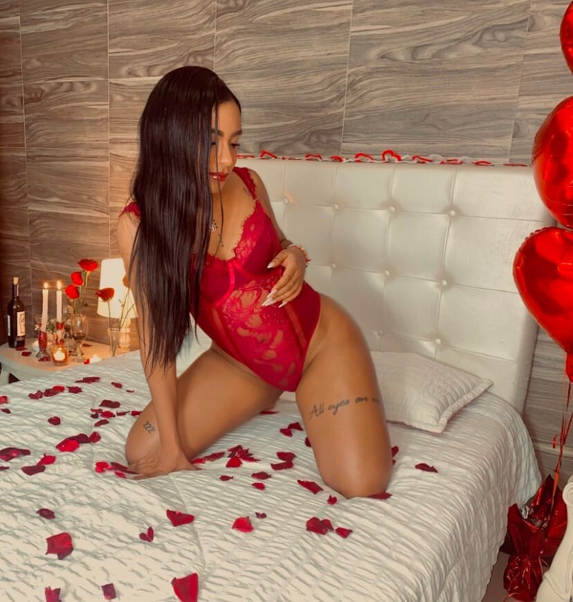 XXX Porn Photo of Nude vanelikrose 3