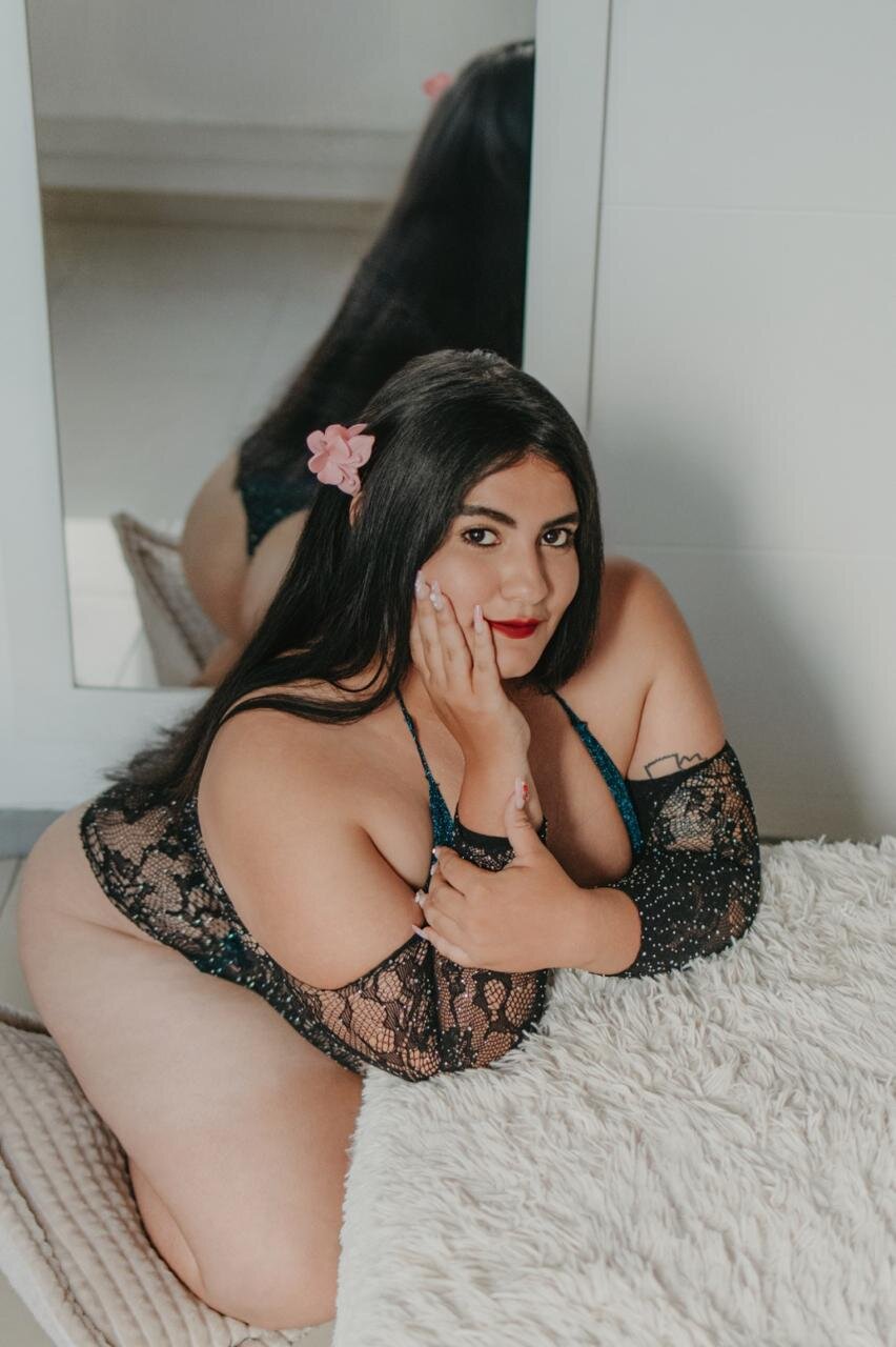 XXX Porn Photo of Nude kendra_crow_ 2