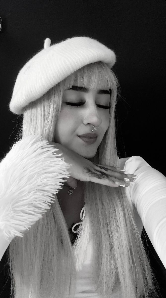 XXX Porn Photo of Nude ChloeShade 7