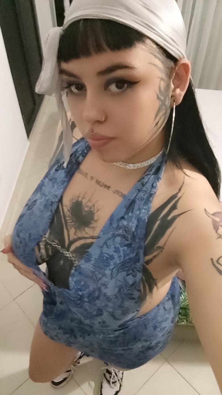 XXX Porn Photo of Nude malboro_01 41