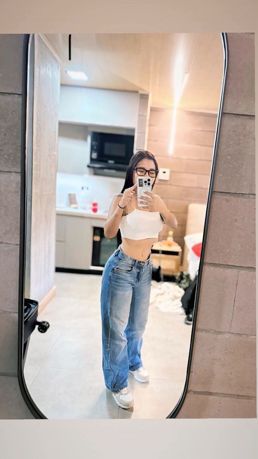 XXX Porn Photo of Nude AngelinaThompson 1