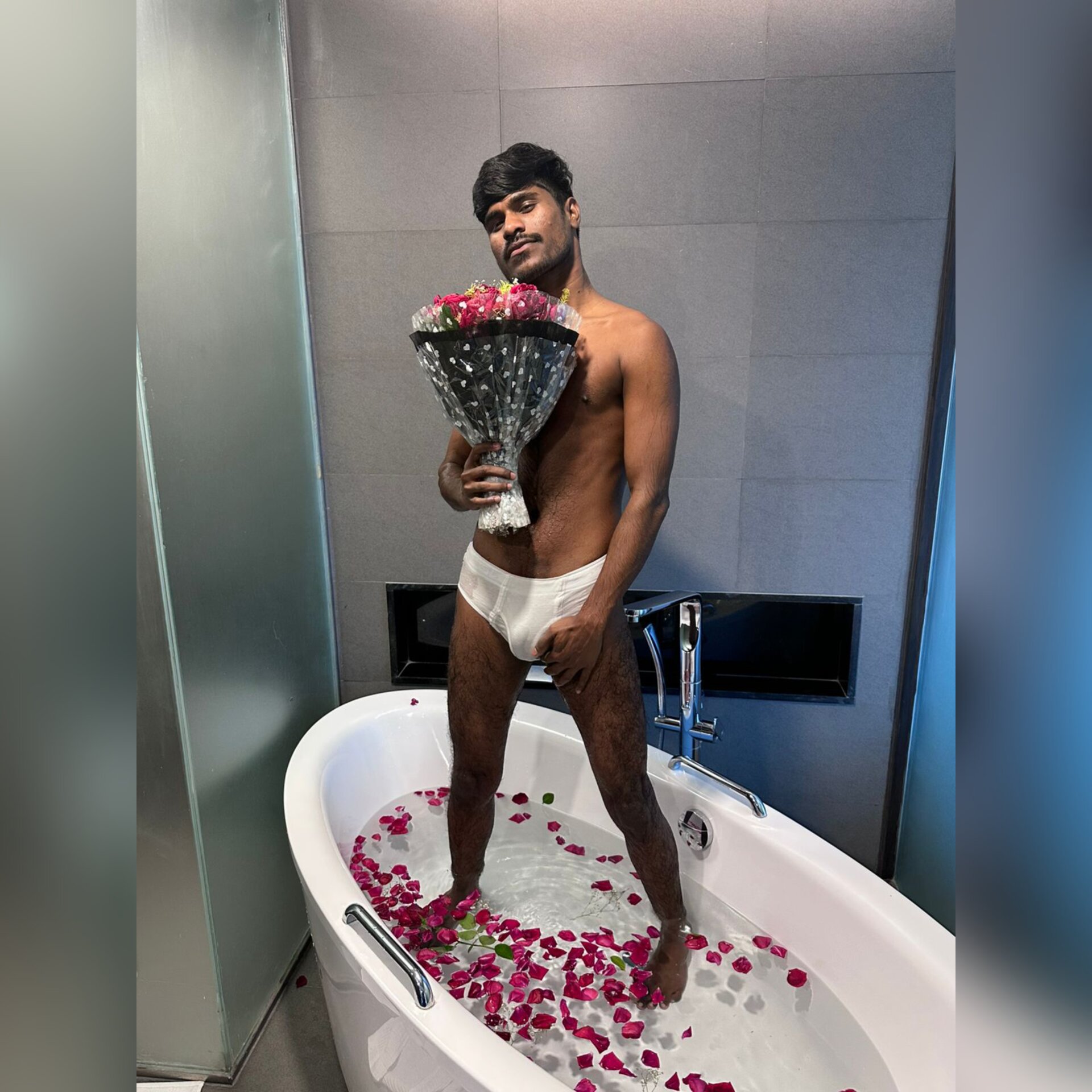 XXX Porn Photo of Nude Kolkata_Muslim_Boy 5
