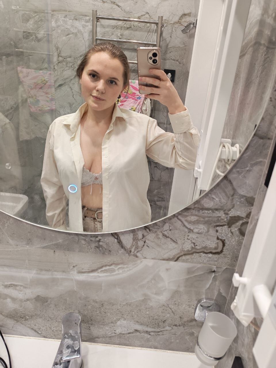 XXX Porn Photo of Nude LuannaPetru 2