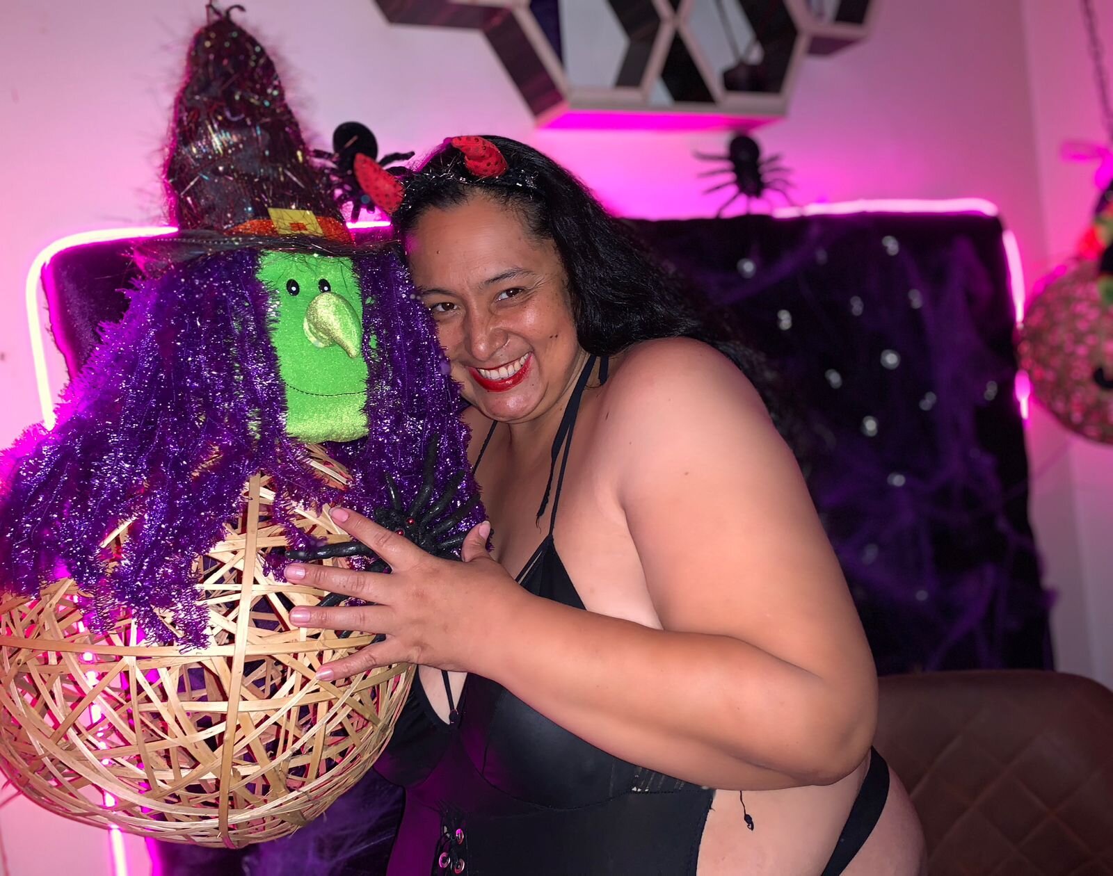 XXX Porn Photo of Nude TistMature 69