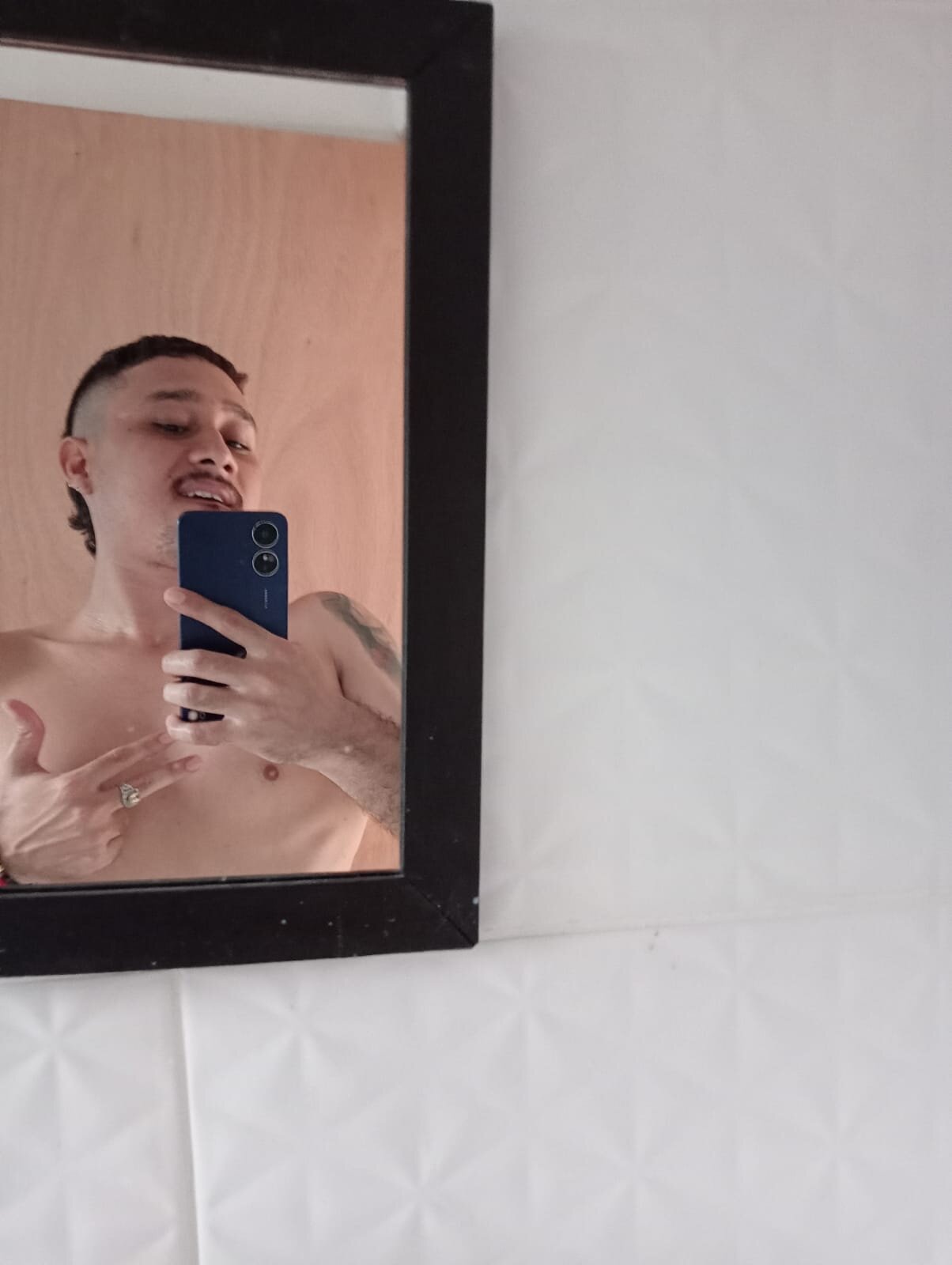XXX Porn Photo of Nude 98Ranger98 5