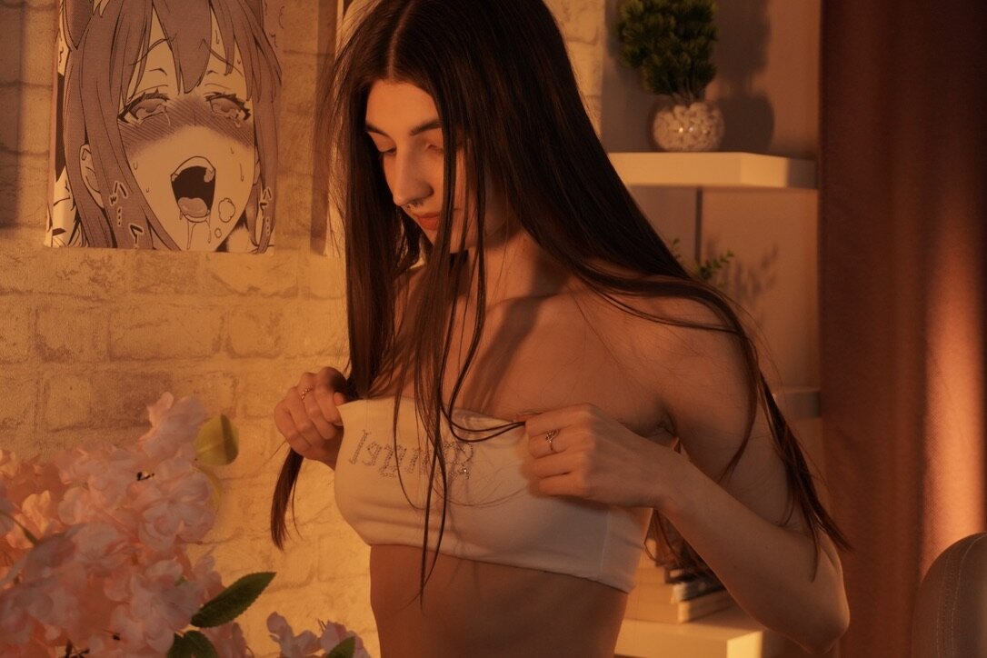 XXX Porn Photo of Nude LilyShine_ 6
