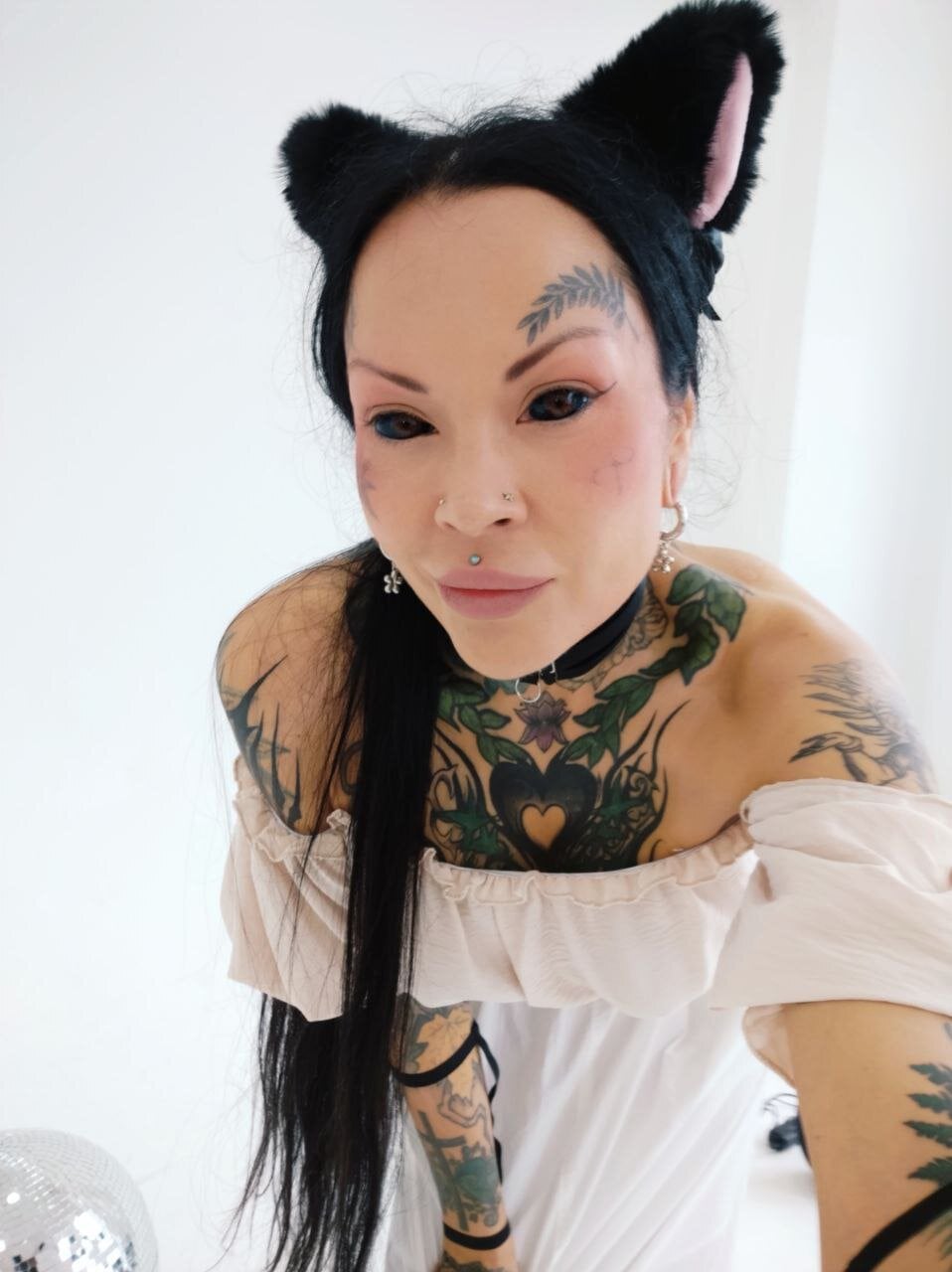XXX Porn Photo of Nude Megan_Black_Moon 1