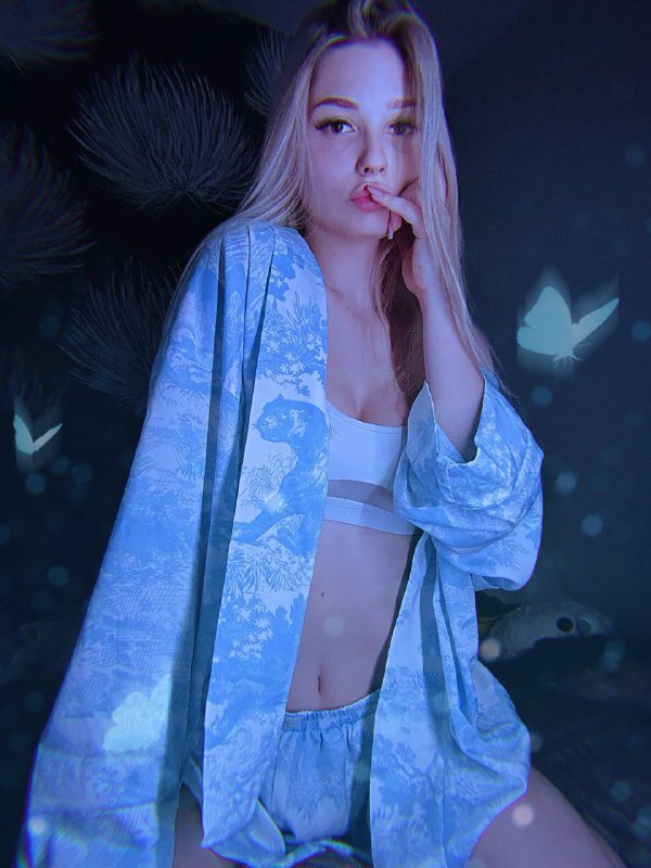 XXX Porn Photo of Nude hidden_charm 5