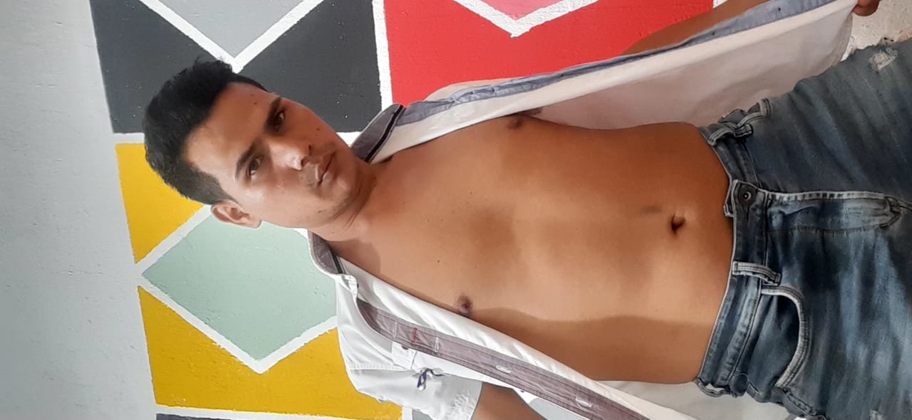 XXX Porn Photo of Nude wilhell27 3
