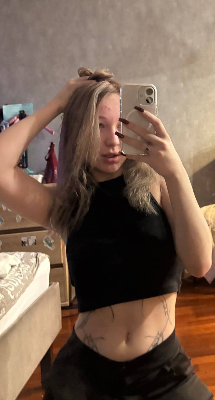 XXX Porn Photo of Nude LisyaFox 2
