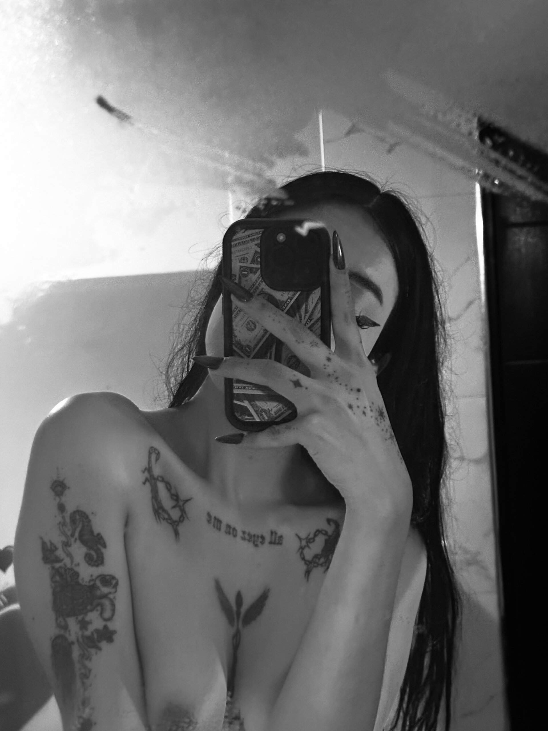 XXX Porn Photo of Nude Kendramillerr_1 40