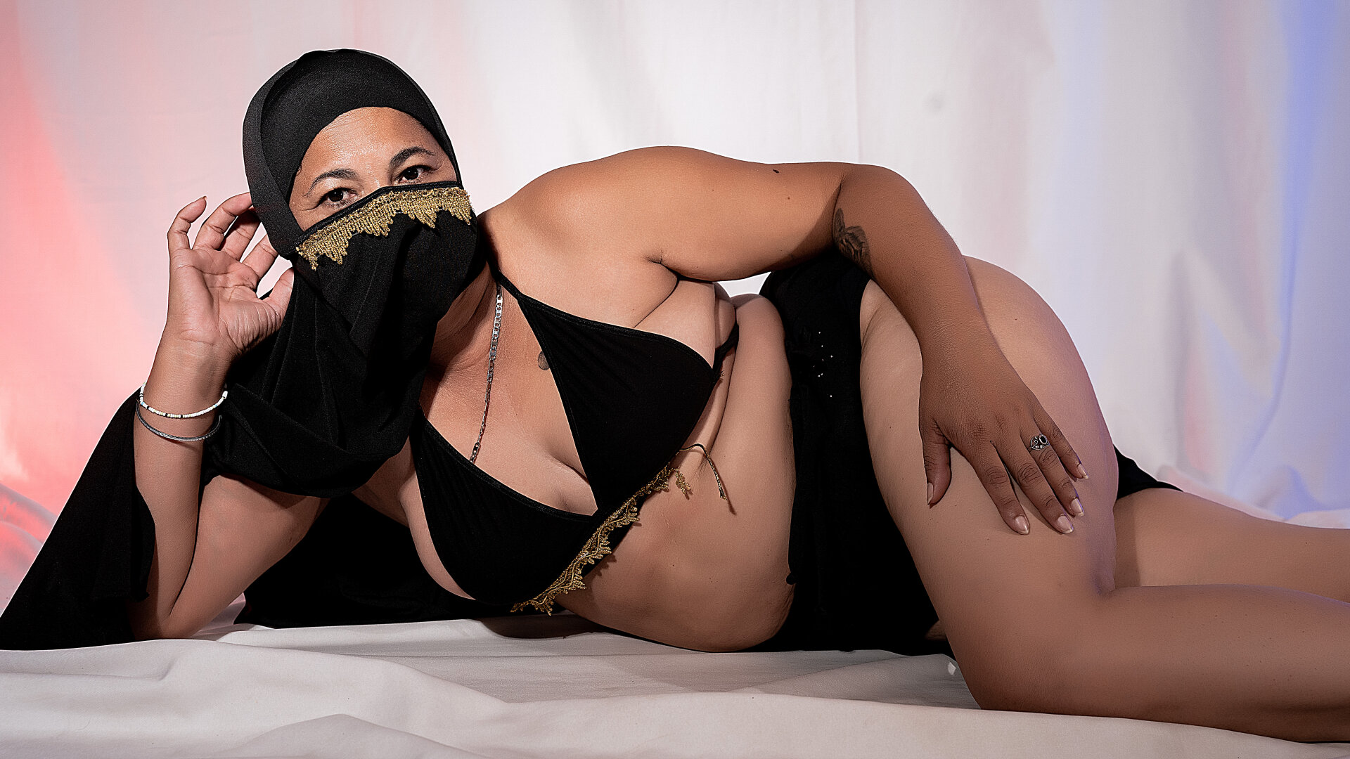 XXX Porn Photo of Nude bashiraghazali_ 2