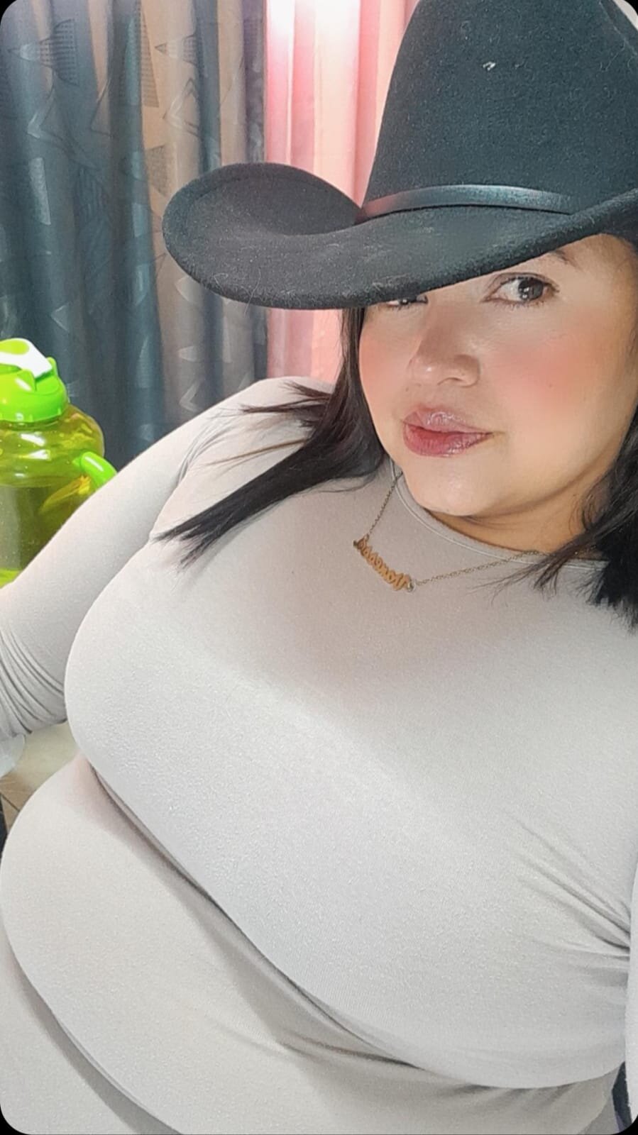 XXX Porn Photo of Nude bustyy_juicyrx 36