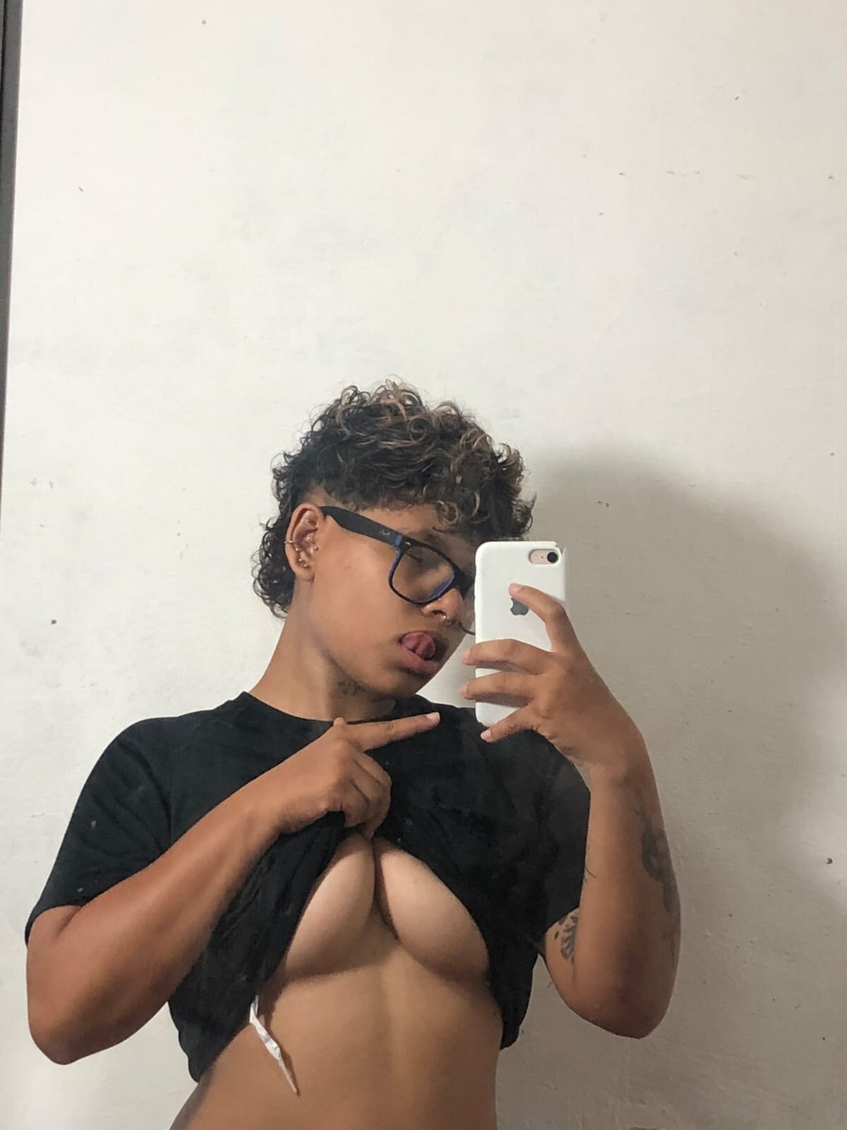 XXX Porn Photo of Nude scarletfox__3 6