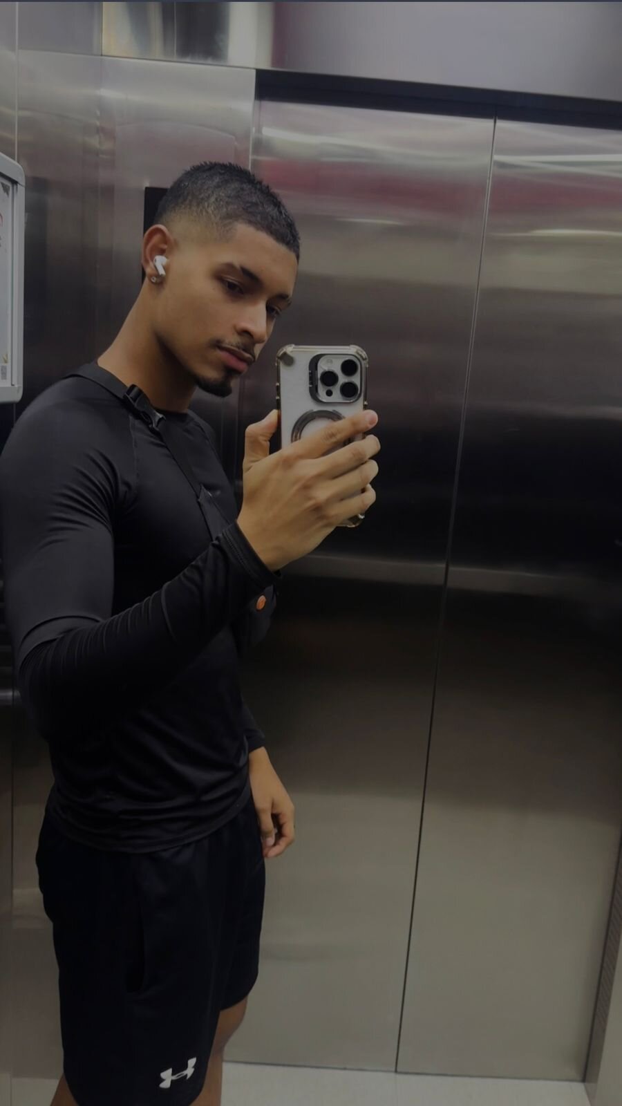XXX Porn Photo of Nude Dammian_ross 2