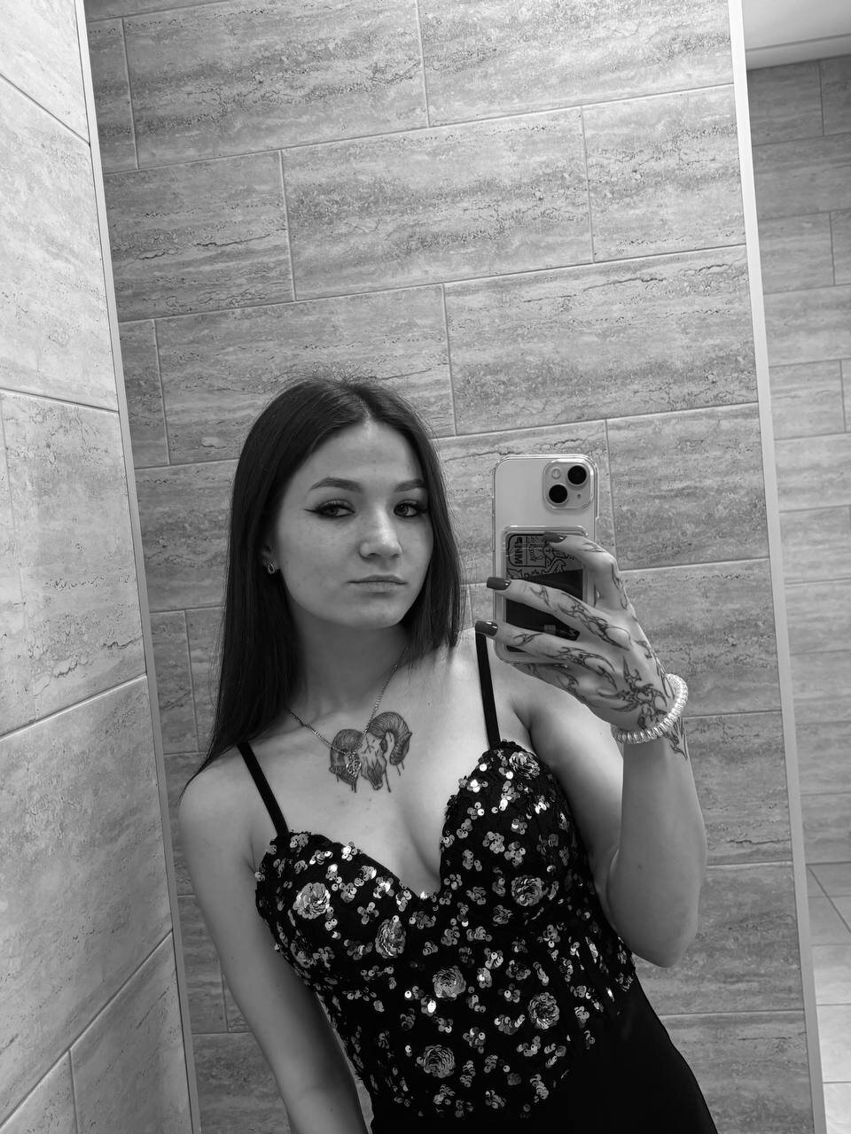 XXX Porn Photo of Nude chilhorny 6