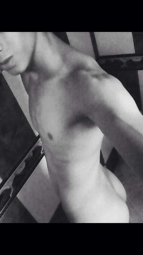 XXX Porn Photo of Nude thomson_maxxi 12