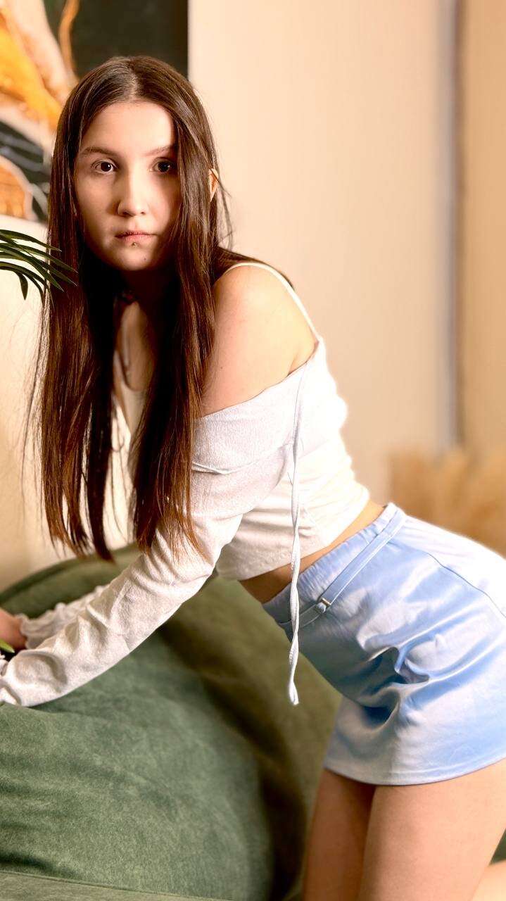 XXX Porn Photo of Nude avrora_shy_ 4