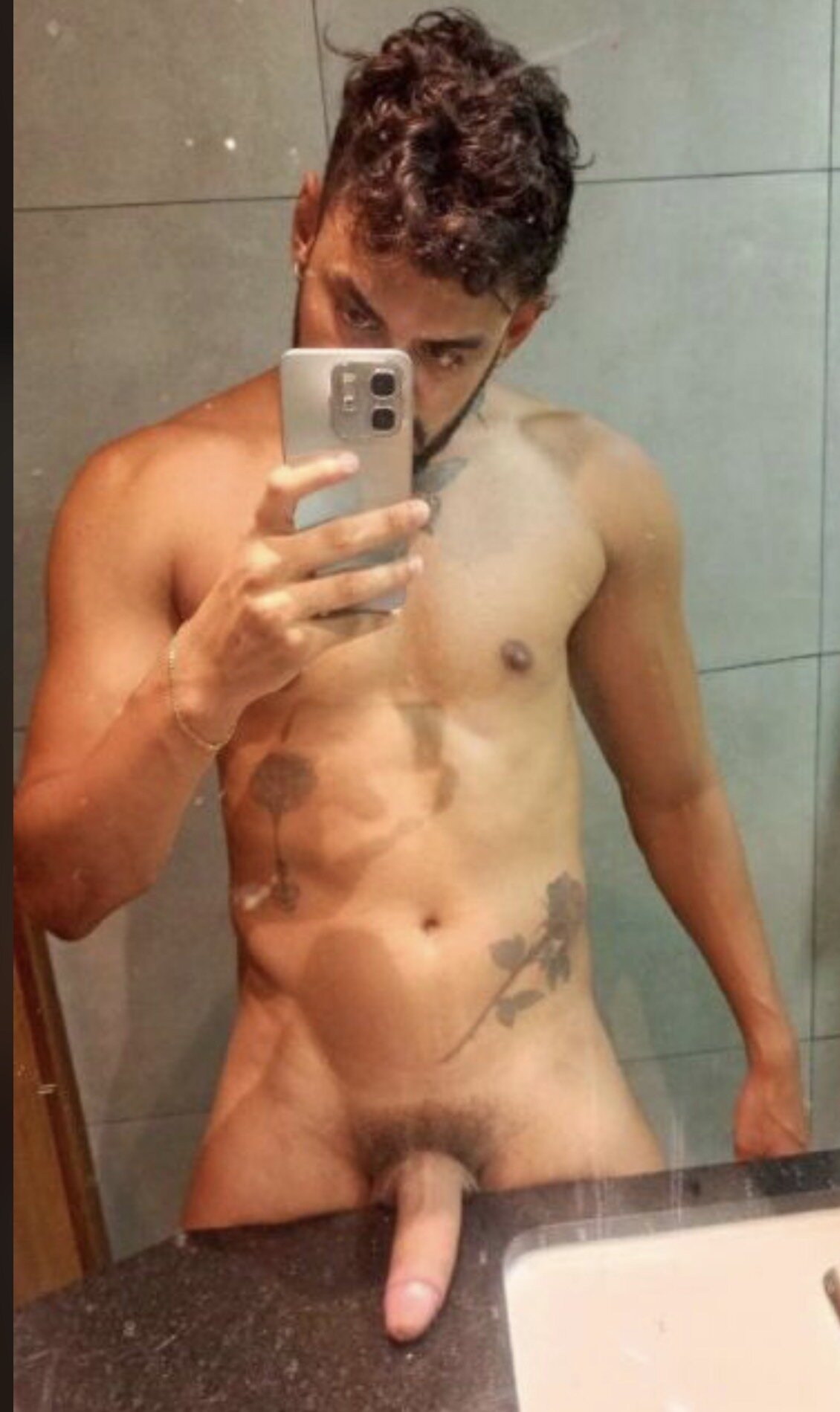 XXX Porn Photo of Nude XXLatinoActorr 6