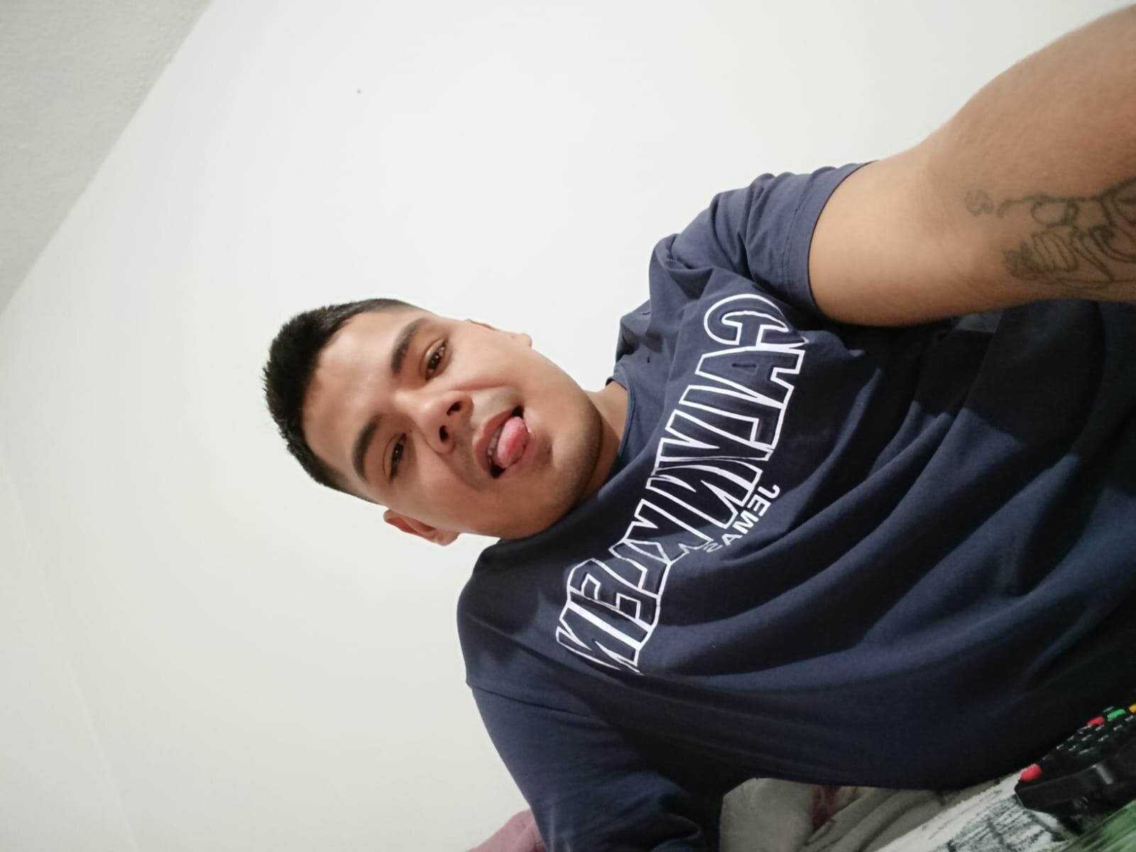 XXX Porn Photo of Nude Andres1037 9