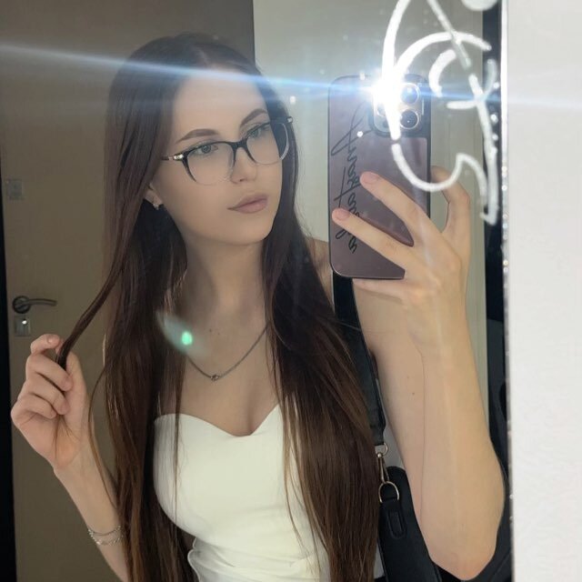 XXX Porn Photo of Nude JanelleCourville 5
