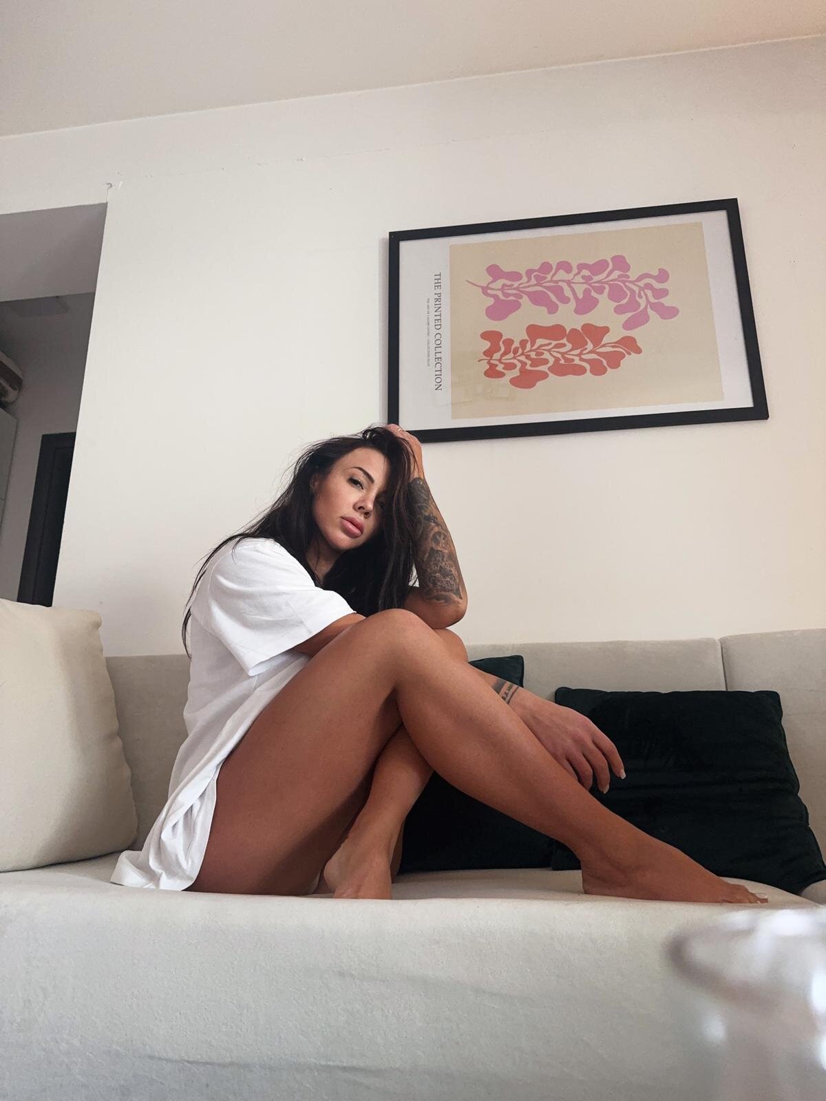 XXX Porn Photo of Nude Ava_Vixen 3