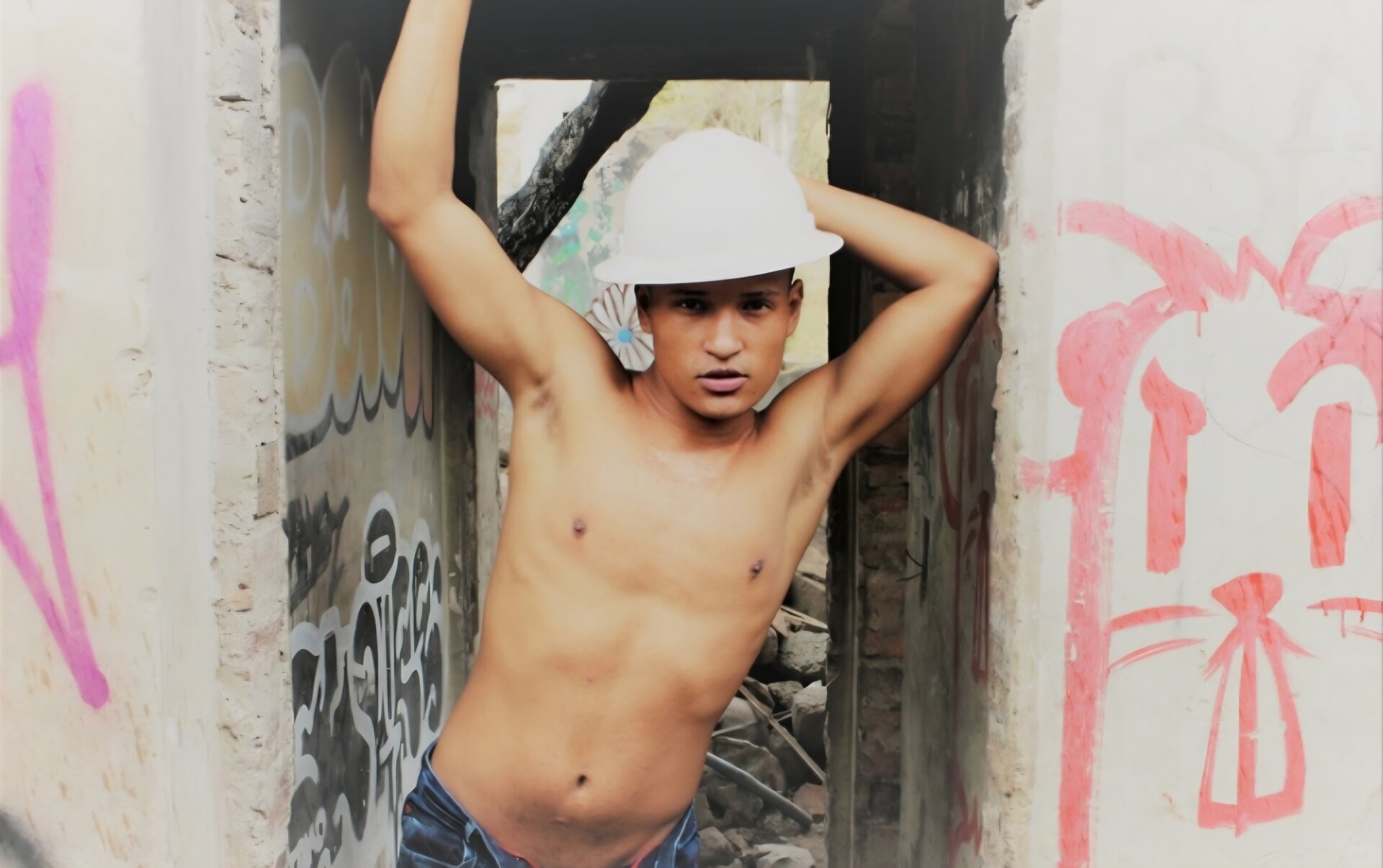 XXX Porn Photo of Nude jhonedinsonhot 3