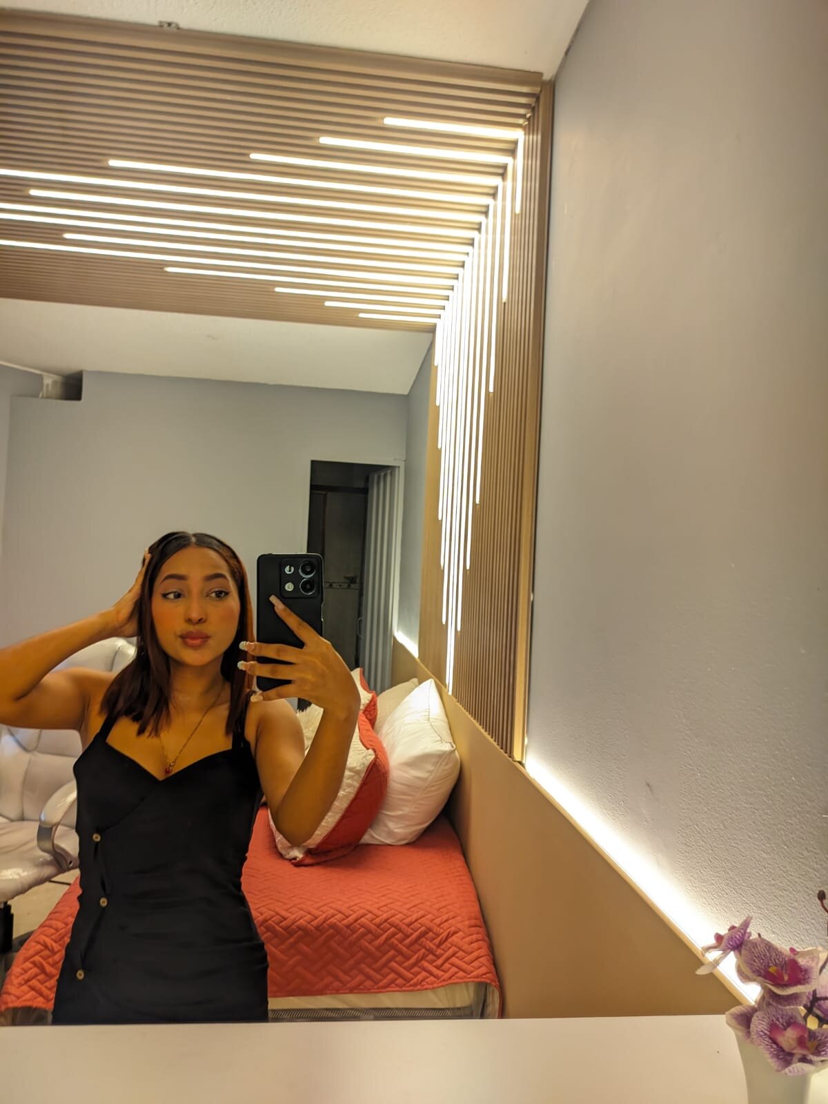 XXX Porn Photo of Nude Camile_cute 2