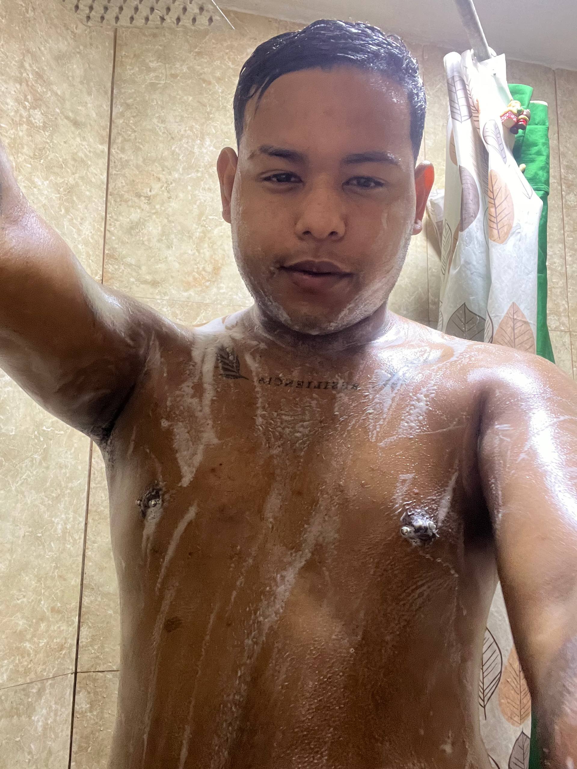 XXX Porn Photo of Nude BoyAlexx16 16