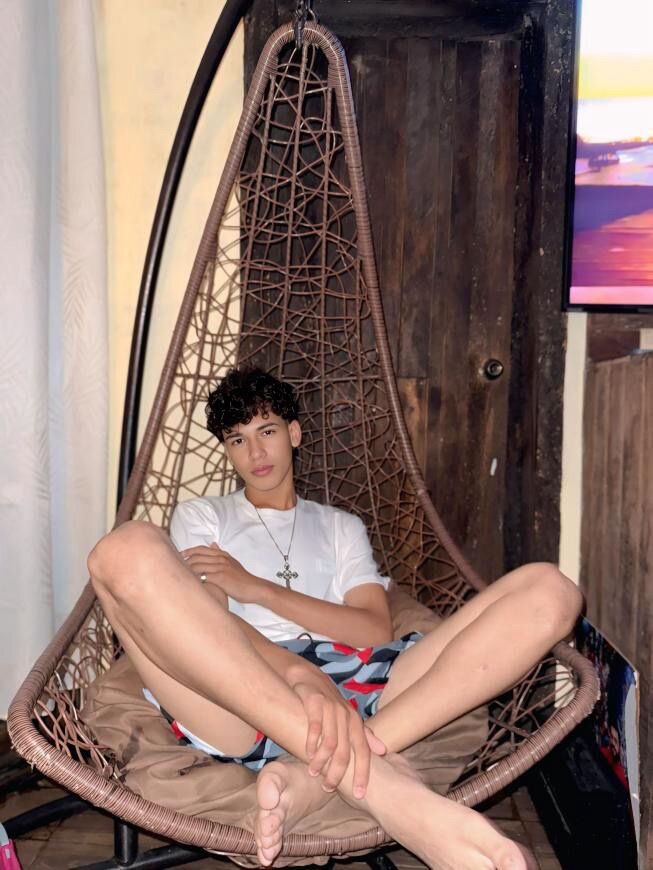 XXX Porn Photo of Nude Dereck_twink 5
